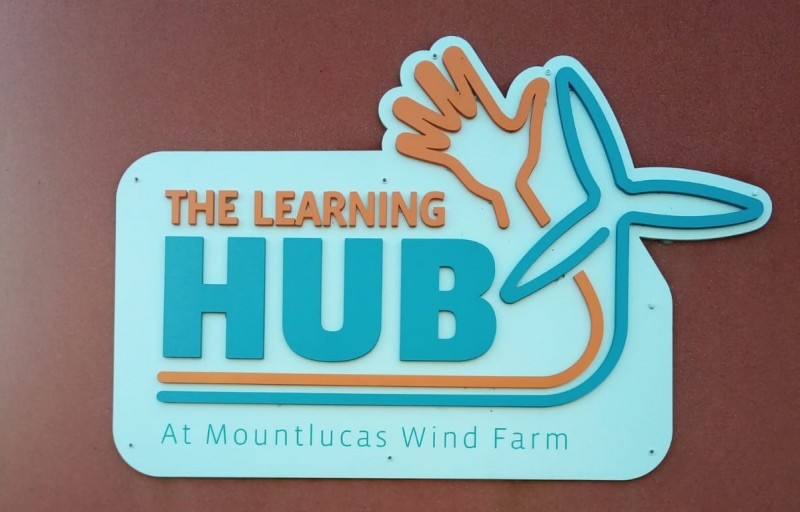 Learning Hub - Logo